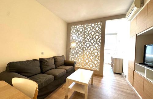 Torremolinos City Centre Apartamento | SAN3 - Reformado, Centro a 50 metros, Wifi, Torremolinos