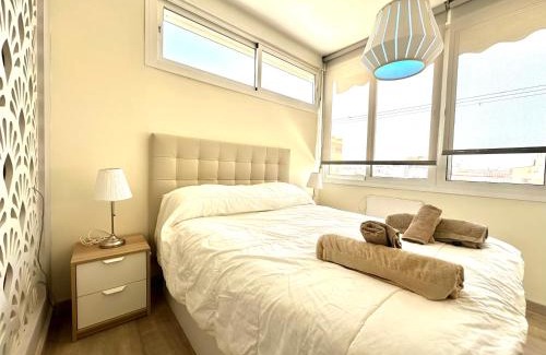 Torremolinos City Centre Apartamento | SAN3 - Reformado, Centro a 50 metros, Wifi, Torremolinos