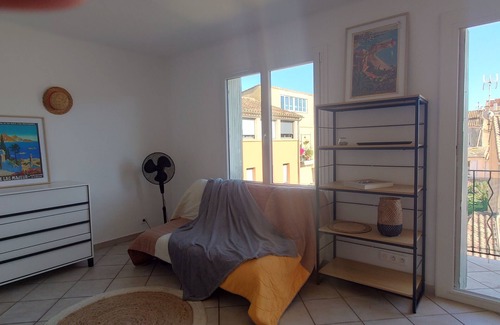 Sanary-sur-Mer Apartamento | Sanary sur mer Jolie Appartement Centre Sanary Calme Absolu Proche du Port