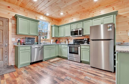 Luray Cabina | Sanctuary, A cozy brand new cabin