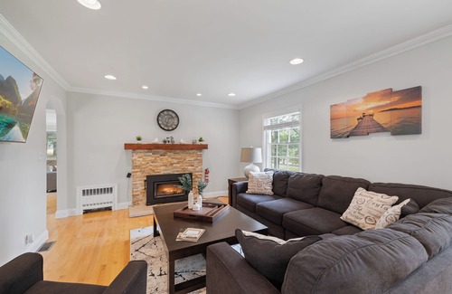 Monroe Casa | Sanctuary Amidst Natures Majesty