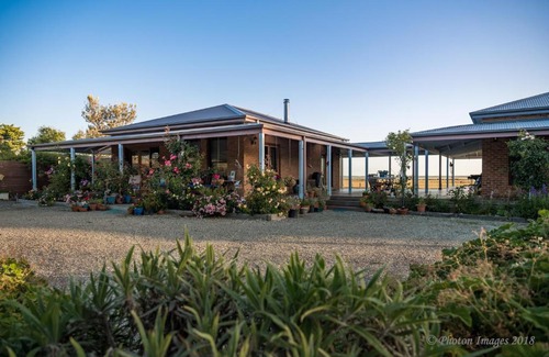 Sandy Point Casa | Sanctuary@Waratah
