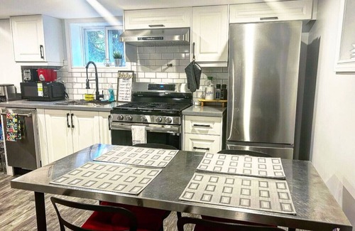 Wasaga Beach Apartamento | SAND 2 SKI - Private Beach Close to Blue Mountain!
