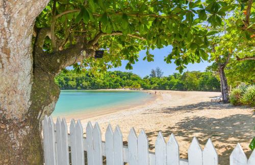 Ocho Rios Hotel | Sand and Tan Beach Hotel