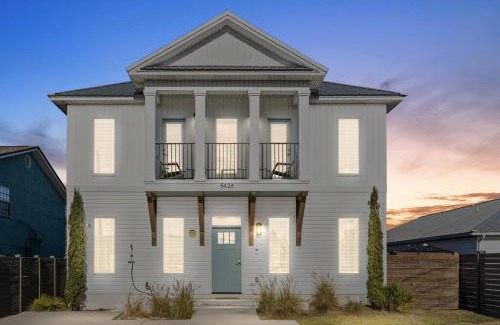 Biltmore Beach Casa | Sand Castle
