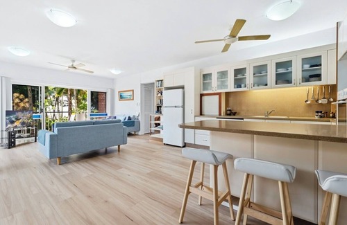Clifton Beach Apartamento | Sand Cay Beachfront Apartment 1 - 2 Bedrooms