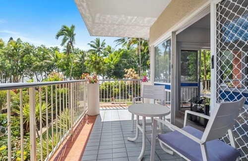 Clifton Beach Apartamento | Sand Cay Beachfront Apartment 1 - 2 Bedrooms