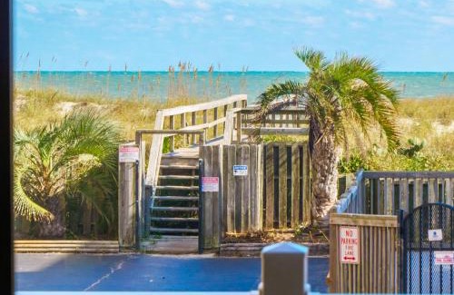 Wilmington Beach Apartamento | Sand Pebbles #A3 - Pelican Perch