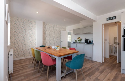 Benllech Casa | Sandaig - Pet-Friendly Holiday Home Near Benllech Beach
