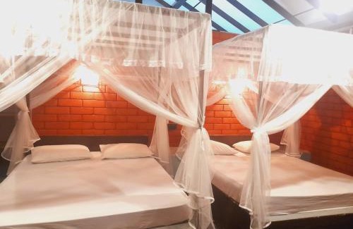 Udawalawa Cama Y Desayuno | Sandalwood Family Cottages