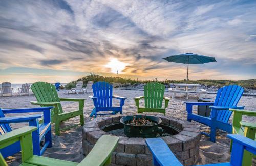 North Truro Casa | Sandbars Inn - Beachside Cottage