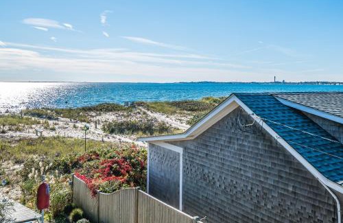 North Truro Hotel | Sandbars Inn