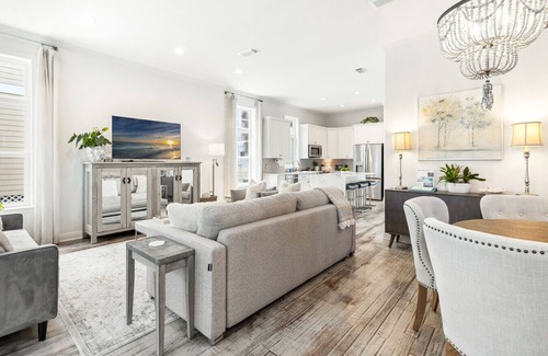 Santa Rosa Beach Casa | Sandcastle 79: Luxury 30A Blue Mtn Beach Home - 5 min walk to beach