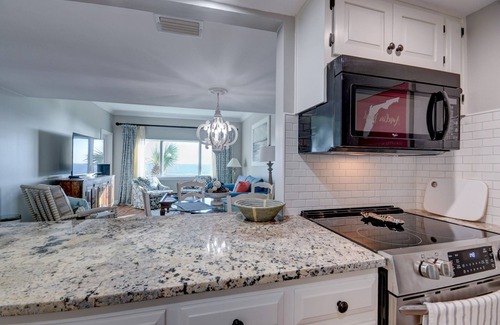 American Beach Condominio | Sandcastle Retreat - Hosted by Moore AI Rentals