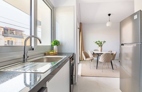 Limassol Apartamento | Sanders Cruise - Apartamento moderno de 2 habitaciones con balcón