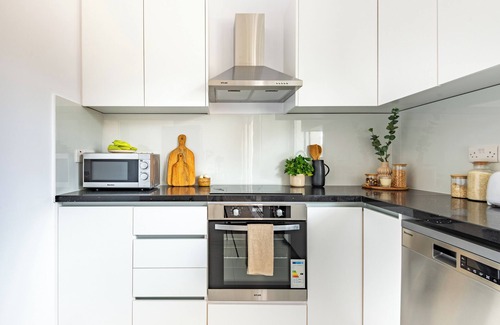 Limassol Apartamento | Sanders Cruise - Apartamento moderno de 2 habitaciones con balcón