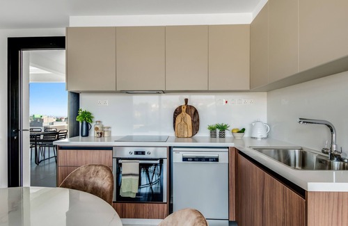 Agios Athanasios Apartamento | Sanders Elgio - Precioso apartamento de 3 dormitorios con balcón