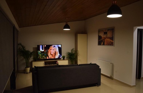 Pauleni-Ciuc Apartamento | Sanderson Apartments