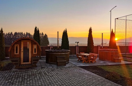 Pauleni-Ciuc Apartamento | Sanderson Apartments