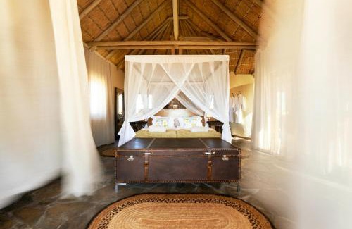 Sandfontein Cabina | Sandfontein Lodge & Nature Reserve