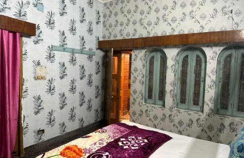 Varanasi Casa | Sandhya Guest House Varanasi Near Ganga River