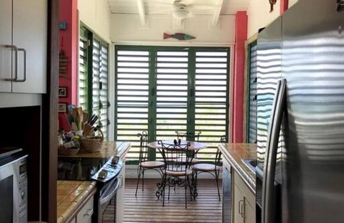 Florida Casa | Sandia Beach House: a pie de playa, piscina, aire acondicionado, las obras!