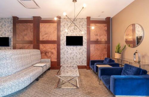 West Edmonton Hotel | Sandman Hotel Edmonton West