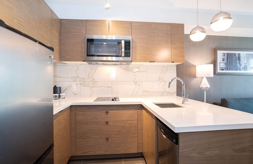 Calgary Hotel | Sandman Signature Calgary Airport Hotel