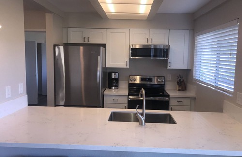 Princeville Condominio | Sandpiper 129A - Actualizado, moderno, cómodo 1 bd (renovado 2018-2019)