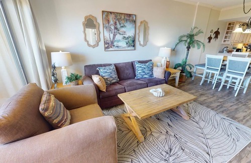 Tybee Island Condominio | Sandpiper 204 | Luxe Design, Spectacular Views
