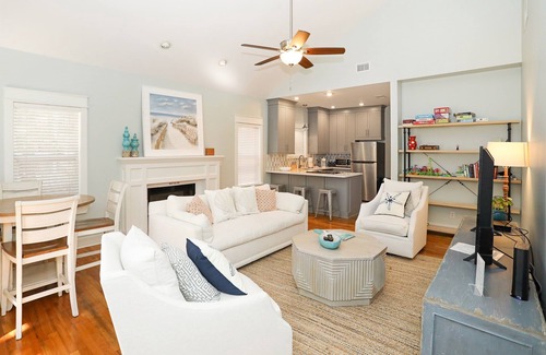 Seagrove Beach Casa | Sandpiper Cottage- Dog Friendly- 4 Bikes