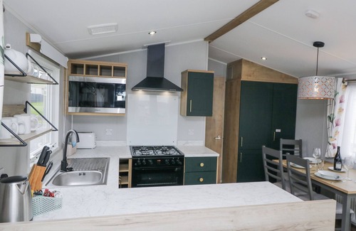 St Bees Cabaña | SANDPIPER, pet friendly, country holiday cottage in St Bees
