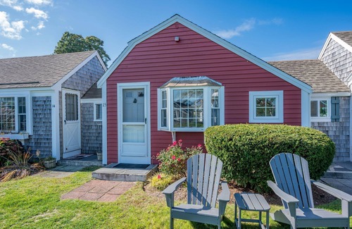 South Yarmouth Cabaña | Sandpiper studio at Seaside Cottages near Nantucket Sound