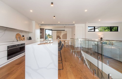 Sandringham Casa | Sandringham Sunshine Escape