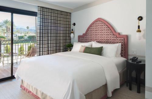 Desert Horizons Hotel | Sands Hotel and Spa