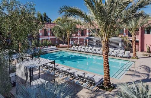 Desert Horizons Hotel | Sands Hotel and Spa