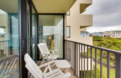 Atlantic Beach Apartamento | Sands Villa Resort Oceanfront Condo with Pools!