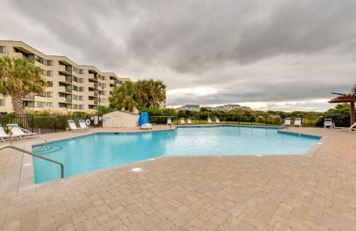 Atlantic Beach Apartamento | Sands Villa Resort Oceanfront Condo with Pools!