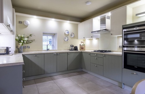 Sandsend Cabaña | Sandsend - Gardeners Cottage - sleeps 4 guests in 2 bedrooms
