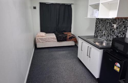 Waiuku Otro | Sandspit Beach Motor Camp