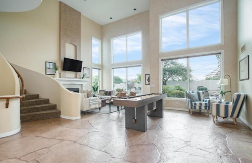 Paradise Valley Village Casa | Sandstone by AvantStay Spacious Desert Oasis w Pool BBall Crt Movie Room