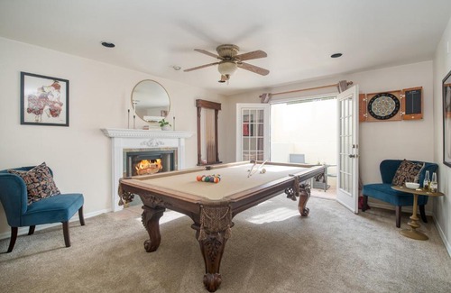 Paradise Valley Village Casa | Sandstone by AvantStay Spacious Desert Oasis w Pool BBall Crt Movie Room
