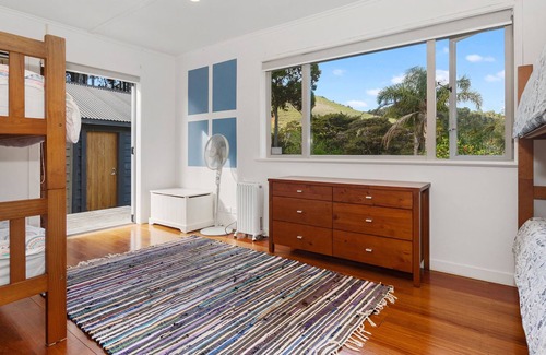 Matapouri Casa | SANDY BAY HIDEAWAY - SANDY BAY HOLIDAY HOME in Sandy Bay