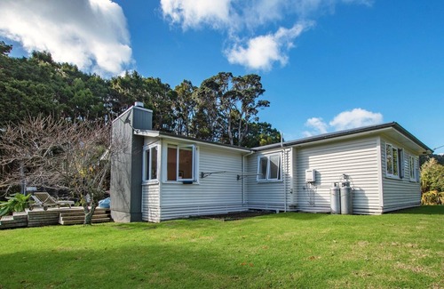 Matapouri Casa | SANDY BAY HIDEAWAY - SANDY BAY HOLIDAY HOME in Sandy Bay