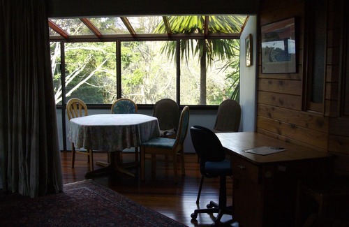 Matapouri Casa | Sandy Bay overlooking Poor Night Islands you will find Valley of Dreams