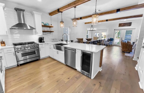 Rosemary Beach Casa | Sandy Cheeks 4 Bedroom Home by RedAwning