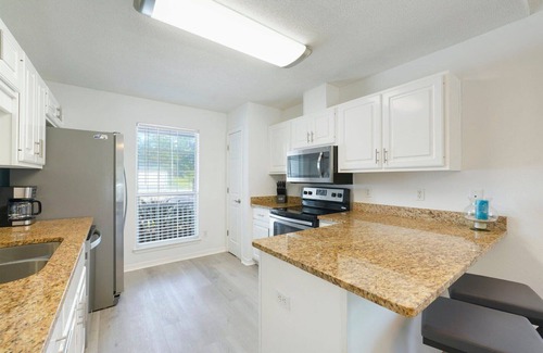 Gulfview Heights Casa | Sandy Daze - Vacation Rental on 30A Close to the Beach with Hot Tub