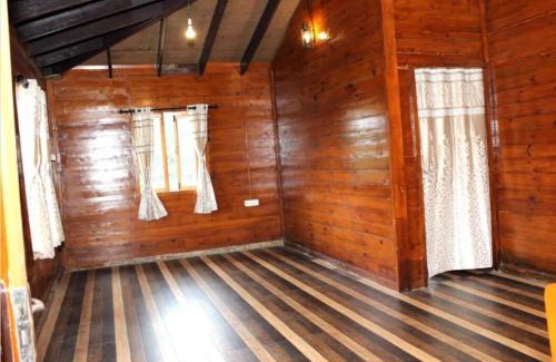 Ooty Apartamento | Sandy Eco Woodhouse - 2 Bhk