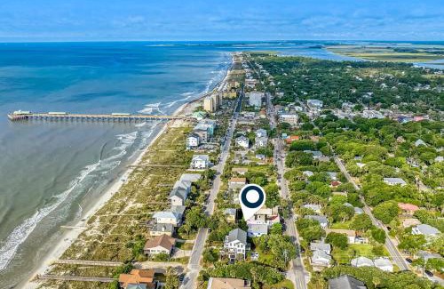 Folly Beach Casa | Sandy Paws Retreat