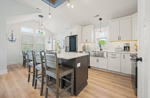 Monteray Shores Casa | Sandy Pelican: New Construction, Pool, Hot Tub, Elevator
